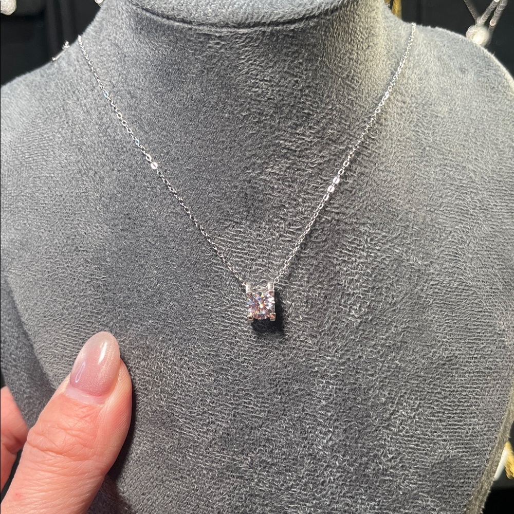 Solitaire Pendant Necklace - White/Silver Sparkle